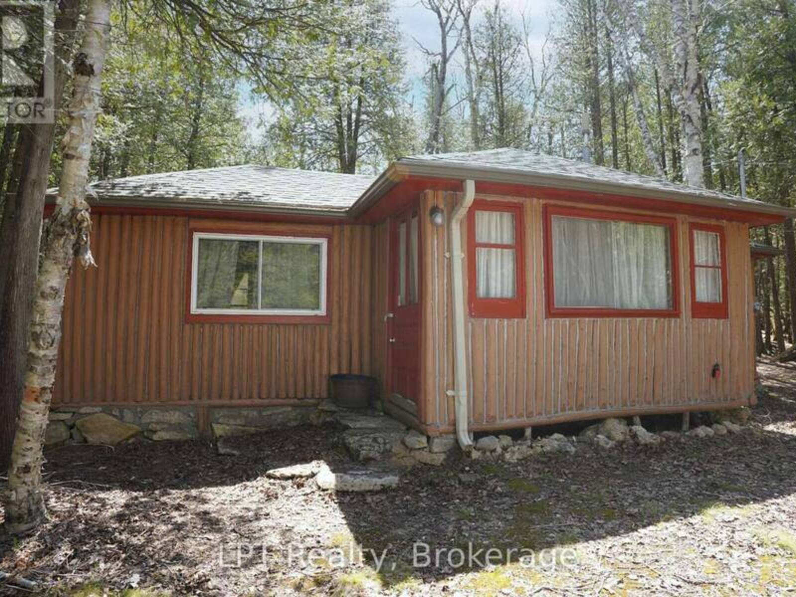 51 CEDAR TRAIL, Georgian Bluffs, Ontario N0H 2T0