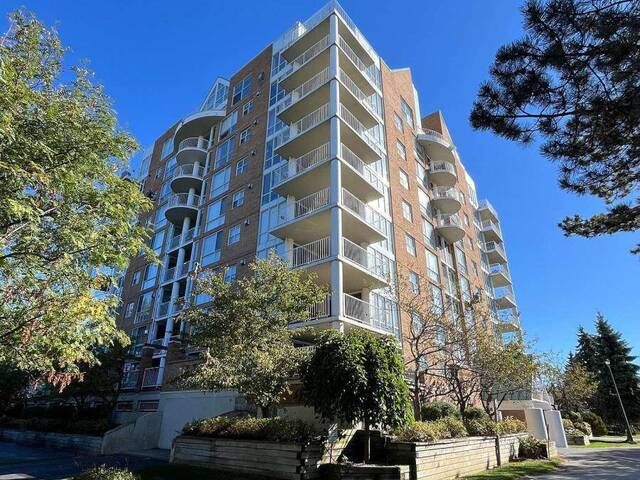 402 - 24 RAMBLINGS WAY Collingwood Ontario, L9Y 5C6 - 2 Bedrooms Waterfront Condo For Sale