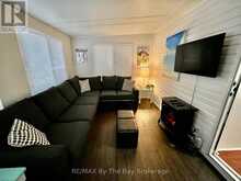 68 - 85 THEME PARK DRIVE | Wasaga Beach Ontario | Slide Image Ten