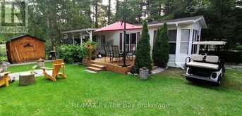 G4 - 85 THEME PARK DRIVE | Wasaga Beach Ontario | Slide Image One