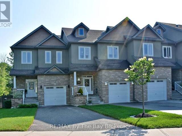 121 45TH STREET N Wasaga Beach Ontario, L9Z 1Z4 - 3 Bedrooms Home For Sale