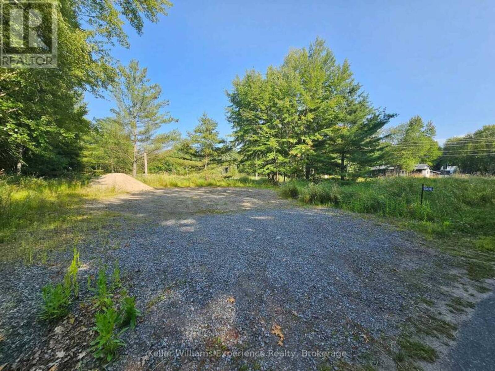 1006 BOWYERS BEACH ROAD, Bracebridge, Ontario P1L 1W8