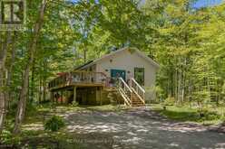 2 BELLE VUE AVENUE | Tiny Ontario | Slide Image Three