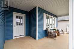197 LAKE BREEZE DRIVE | Goderich Ontario | Slide Image Four