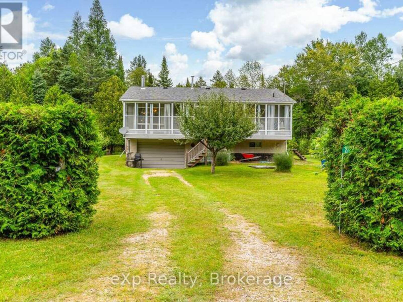 27 BELL DRIVE, Georgian Bluffs, Ontario N0H 2T0