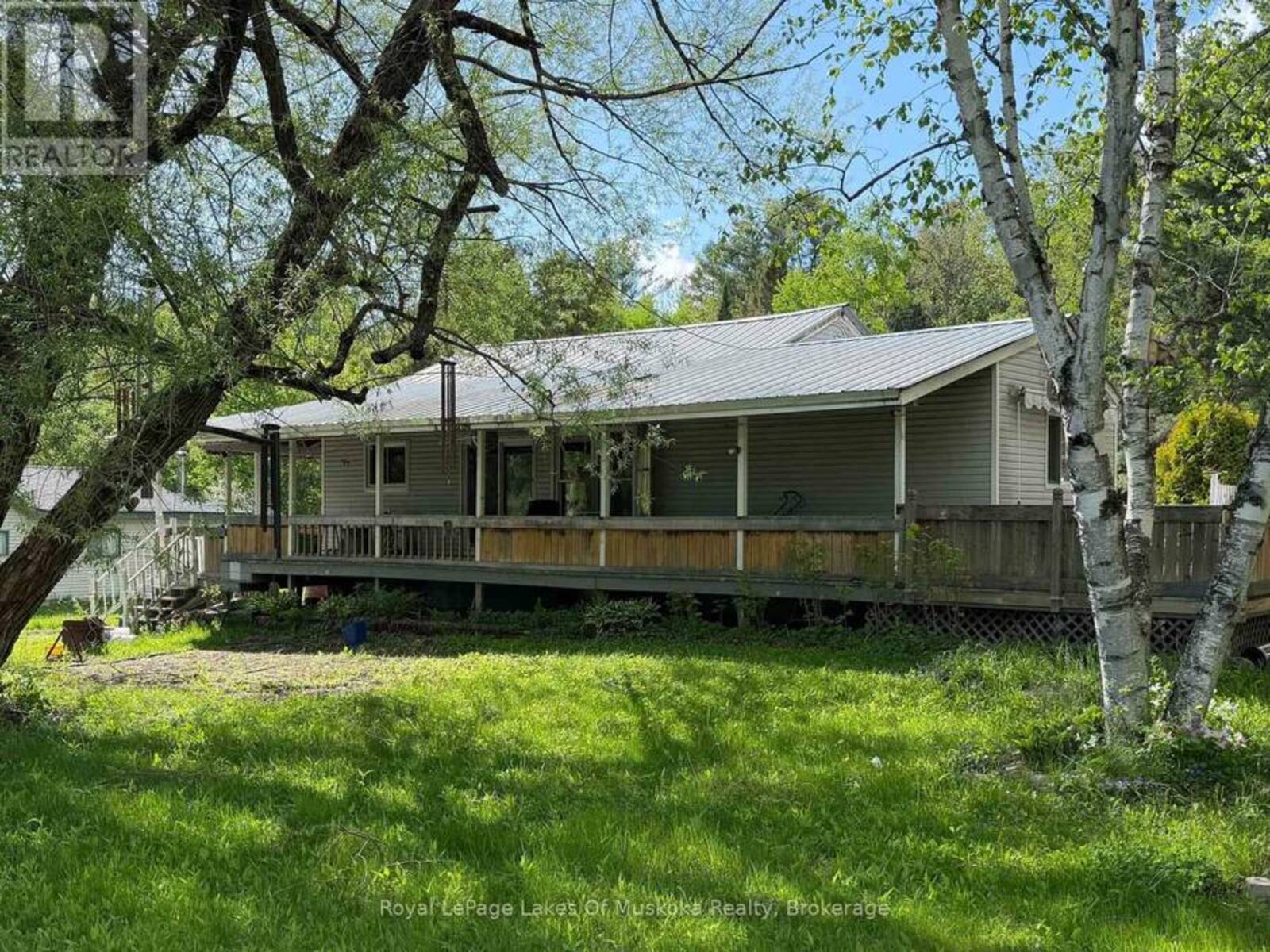 1071 NAISMITH ROAD, Bracebridge, Ontario P1L 1X4