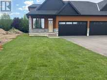 3 BOYNTON COURT | Thornbury Ontario | Slide Image Four
