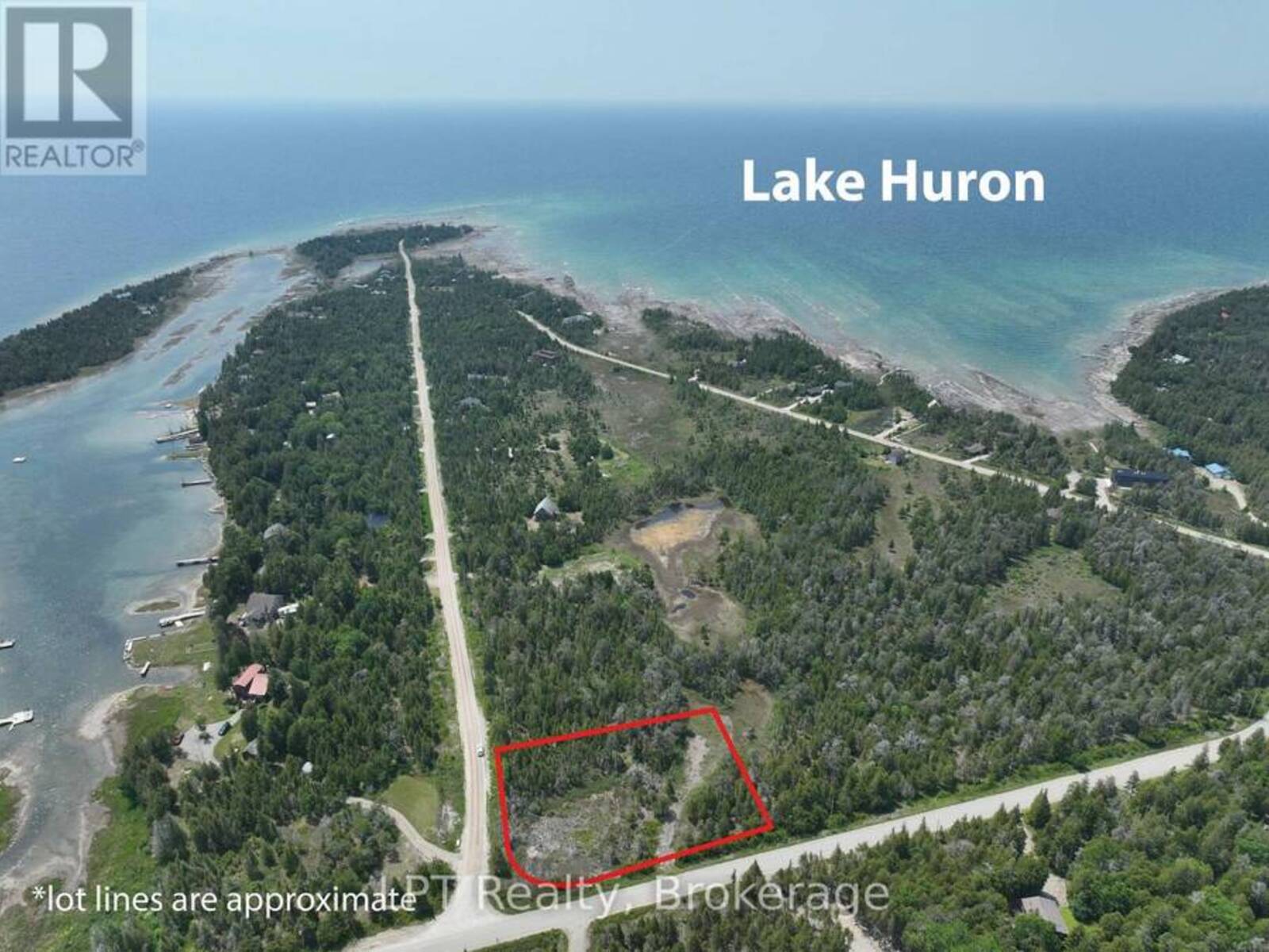 1226 DORCAS BAY ROAD, Tobermory, Ontario N0H 2R0