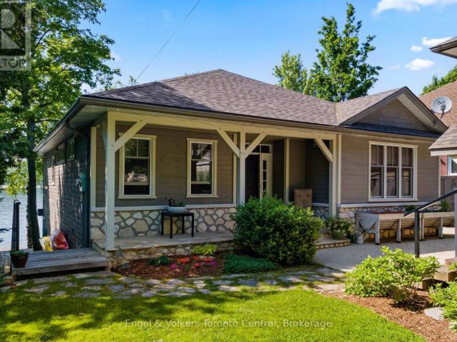 54 WILLIAM STREET, Lion's Head, Ontario N0H 1W0