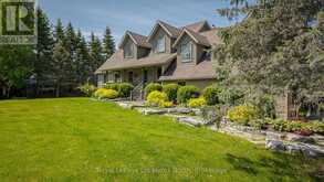 13 PARKLAND DRIVE | Collingwood Ontario | Slide Image Ten