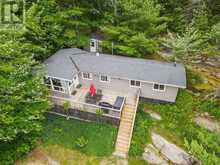 1040 KAHSHE LAKE | Gravenhurst Ontario | Slide Image Four
