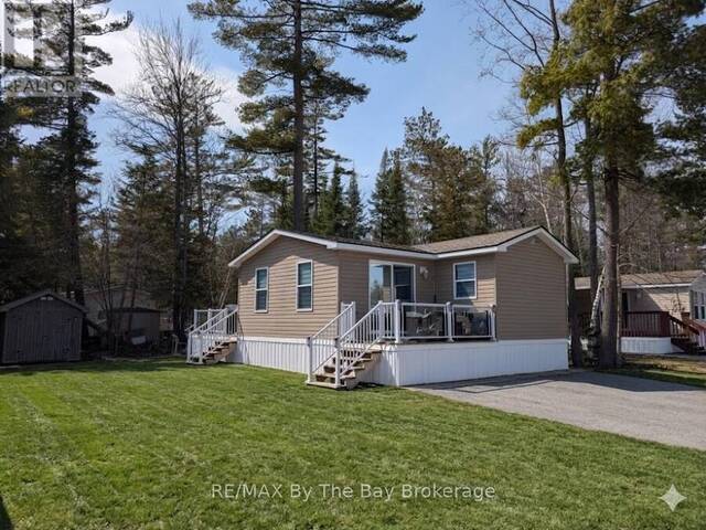 42 TEMAGAMI TRAIL Wasaga Beach Ontario, L9Z 1X7 - 2 Bedrooms Home For Sale