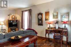141 PERTH STREET | Stratford Ontario | Slide Image Nine