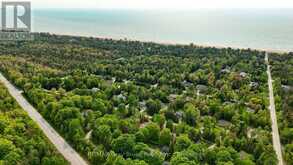 425 DUFFERIN AVENUE | Sauble Beach Ontario | Slide Image Eight