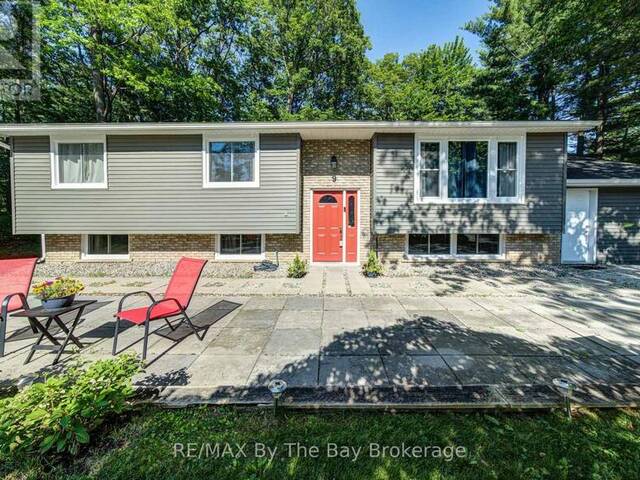 9 FREDERICK DRIVE Wasaga Beach Ontario, L9Z 1P9 - 4 Bedrooms Home For Sale