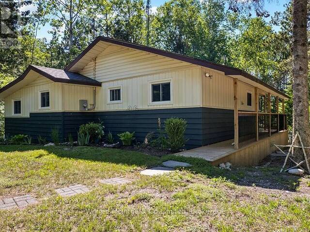 55 THOMPSON AVENUE Sauble Beach Ontario, N0H 2G0 - 3 Bedrooms Home For Sale