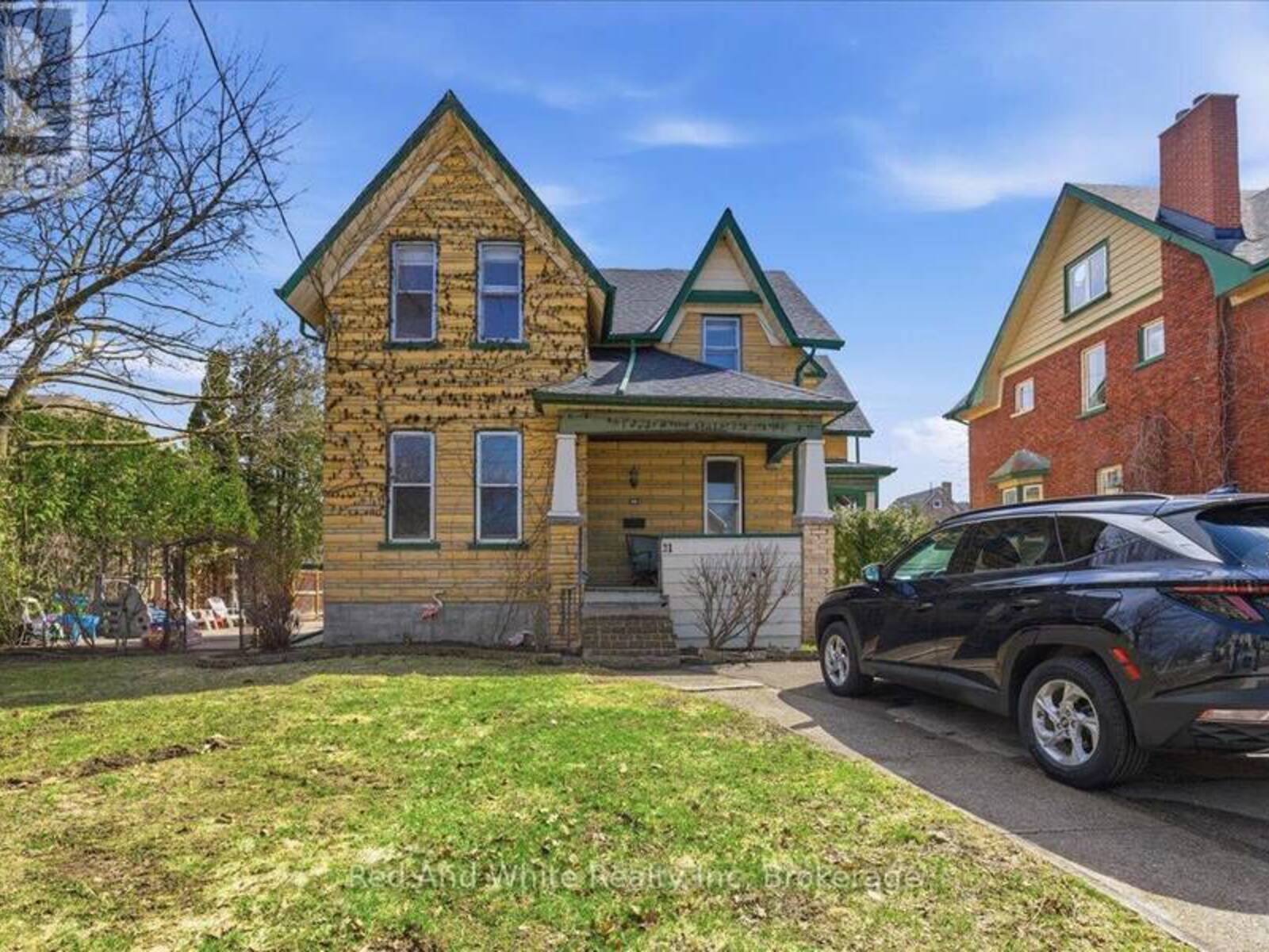 31 BINGEMAN STREET, Kitchener, Ontario N2H 2R7