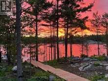 736 2190 ISLAND | Honey Harbour Ontario | Slide Image Six