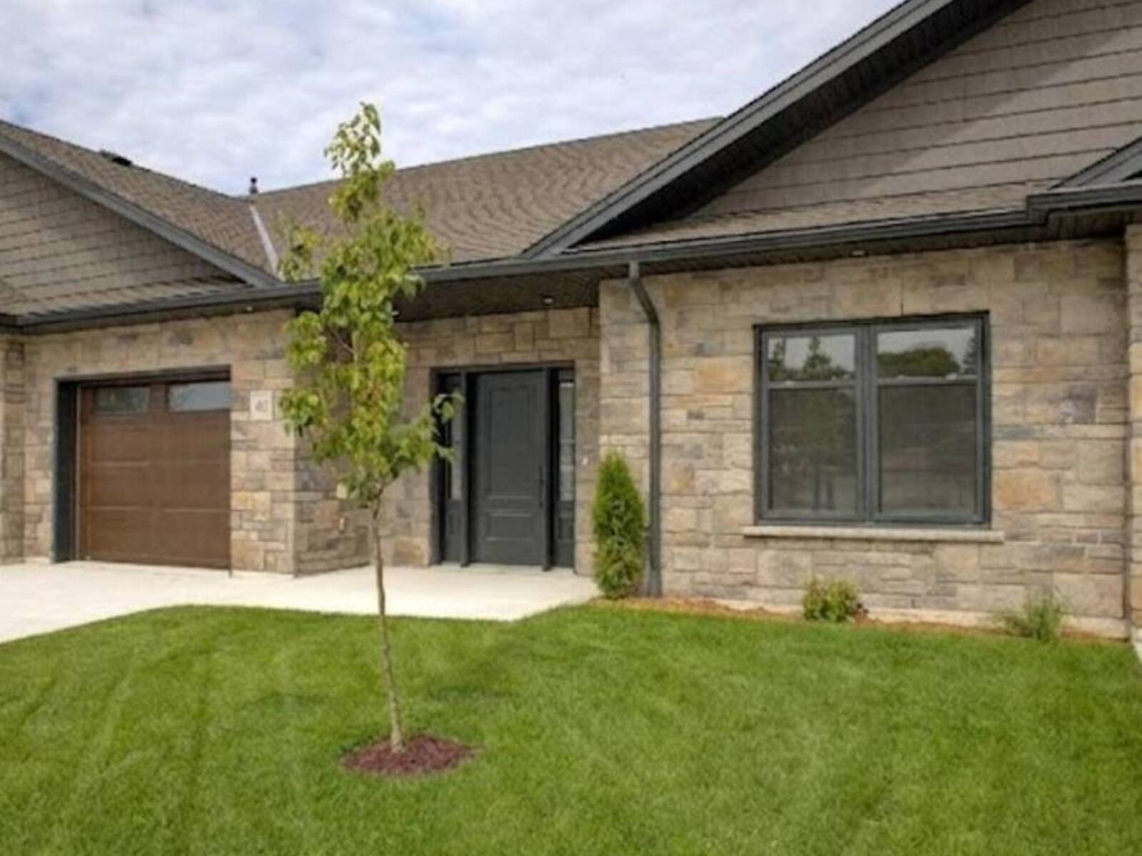 64 - 1182 QUEEN STREET, Kincardine, Ontario N2Z 0J2