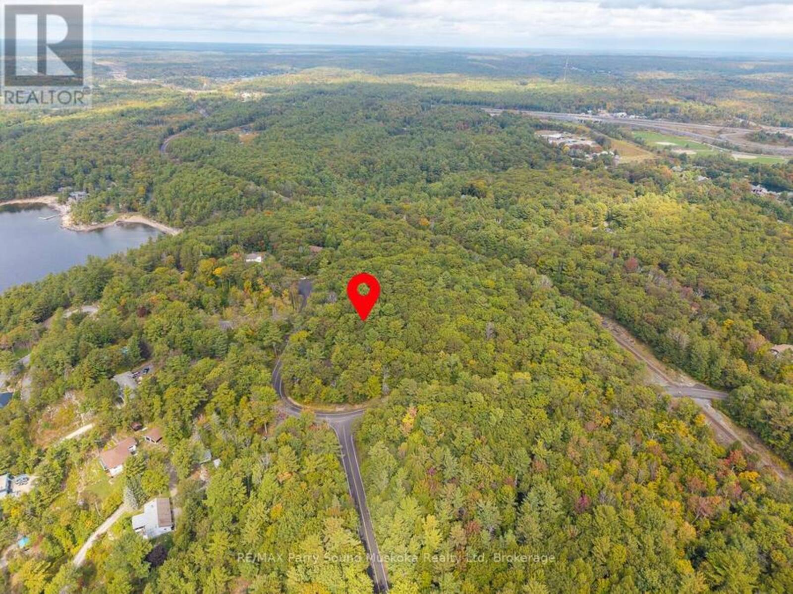 15 OAKRIDGE ROAD N, McDougall, Ontario P2A 2W9