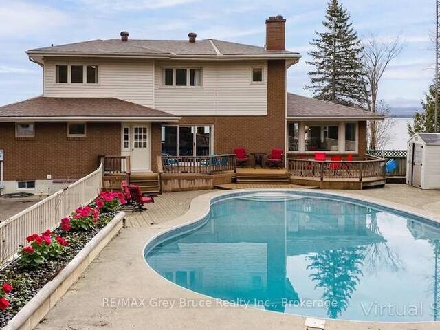 122 COTTAGE LANE Owen Sound Ontario, N4K 5N4 - 6 Bedrooms Waterfront Home For sale