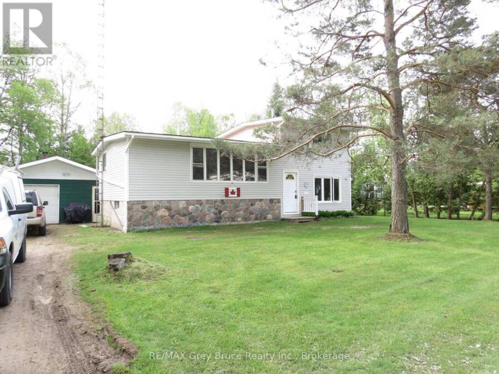 243 MCCULLOUGH LAKE DRIVE, Chatsworth, Ontario N0H 2V0