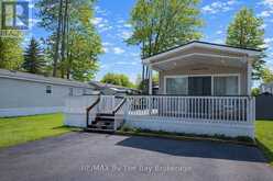 5 CHIPPEWA TRAIL | Wasaga Beach Ontario | Slide Image Three