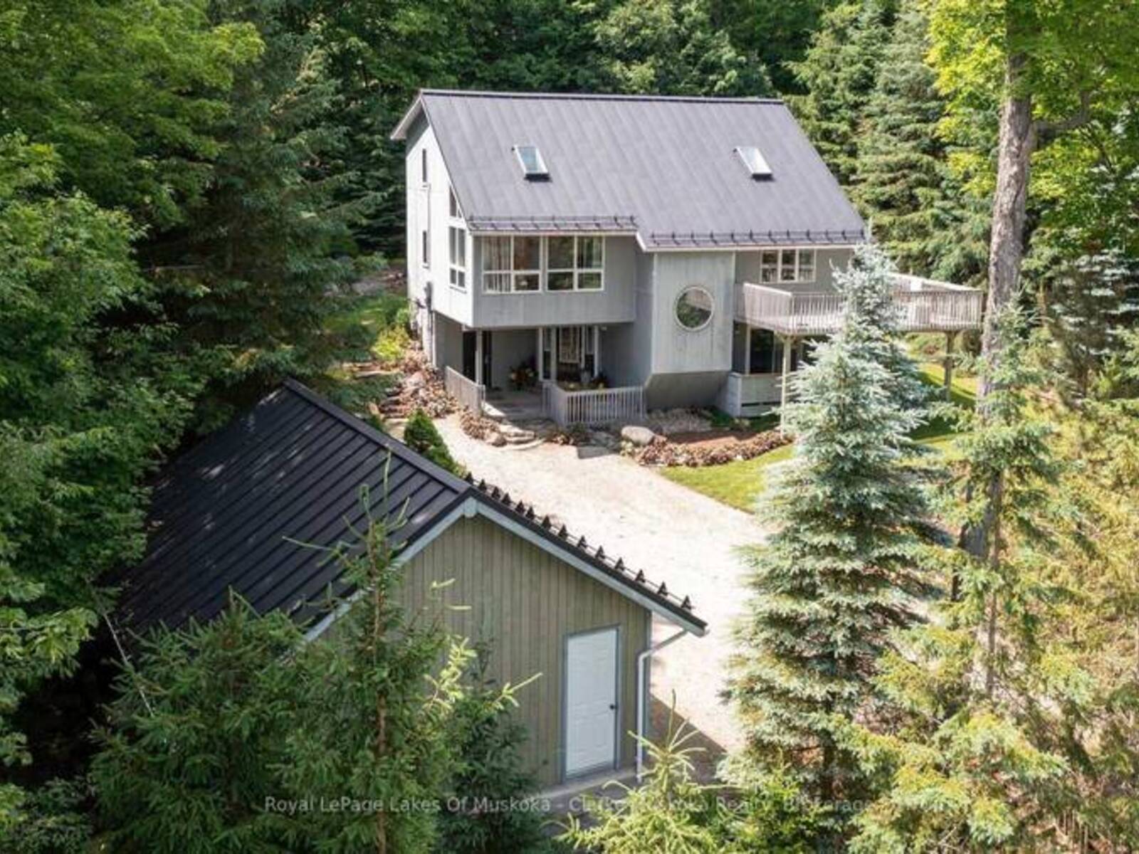 1806 VALLEY ROAD, Huntsville, Ontario P1H 1A8