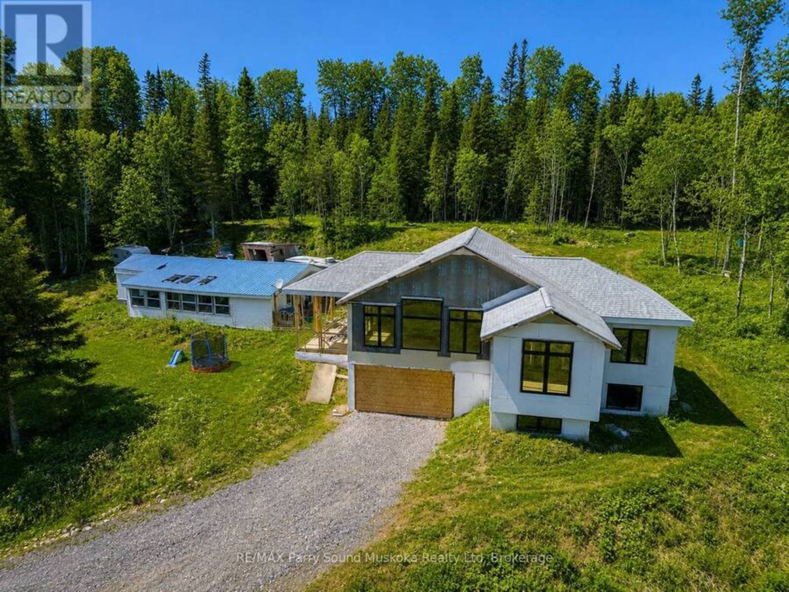 556 HIGHWAY 518 W, Emsdale, Ontario P0A 1J0