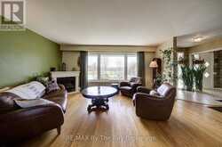 31 SAUNDERS STREET | Collingwood Ontario | Slide Image Twelve