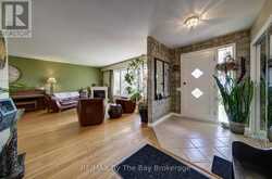 31 SAUNDERS STREET | Collingwood Ontario | Slide Image Nine