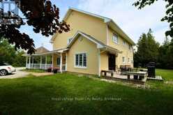 13 ELGIN STREET | Tobermory Ontario | Slide Image Seven