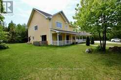 13 ELGIN STREET | Tobermory Ontario | Slide Image Eight