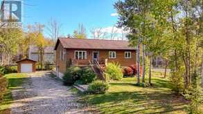 104 MAPLE DRIVE | Miller Lake Ontario | Slide Image Ten