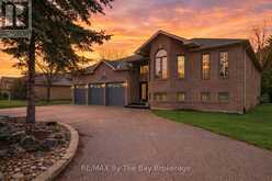 70 FAIRWAY CRESCENT | Wasaga Beach Ontario | Slide Image Thirty-four
