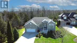 196 BIRCHWOOD AVENUE | Kincardine Ontario | Slide Image One