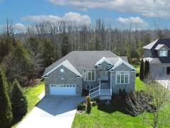 196 BIRCHWOOD AVENUE Kincardine Ontario, N0G 2T0
