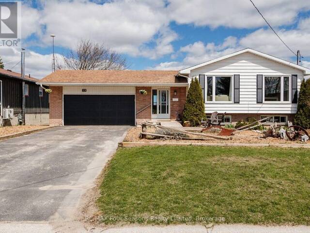 13 CLUGSTON DRIVE Markdale Ontario, N0C 1H0 - 4 Bedrooms Home For Sale
