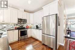 9 STORMONT COURT | Bracebridge Ontario | Slide Image Ten
