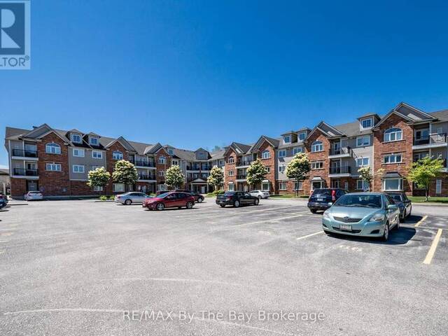 202 - 16 WESTBURY ROAD Wasaga Beach Ontario, L9Z 0B8 - 2 Bedrooms Condo For Sale