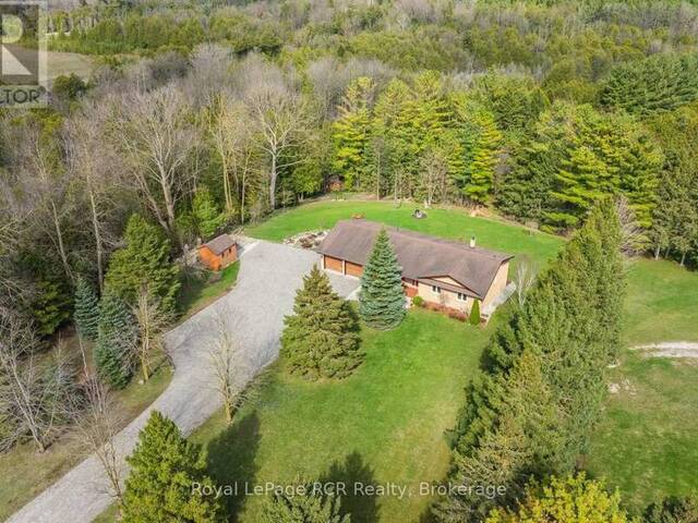 033105 GREY ROAD 28 ROAD Hanover Ontario, N4N 3B8 - 4 Bedrooms Waterfront Home For sale