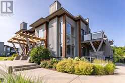 20 CARRICK TRAIL | Gravenhurst Ontario | Slide Image One