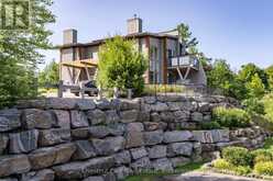 20 CARRICK TRAIL | Gravenhurst Ontario | Slide Image Four