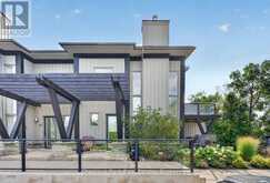 20 CARRICK TRAIL | Gravenhurst Ontario | Slide Image Four