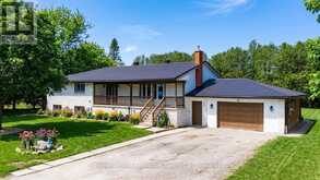 34 QUEEN AVENUE | Huron East Ontario | Slide Image One