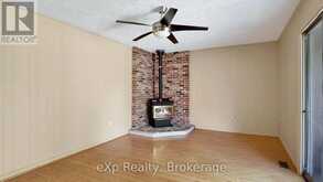 251 4TH AVENUE | Hanover Ontario | Slide Image Seventeen