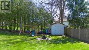 335 ROSS STREET | Lucknow Ontario | Slide Image Twenty