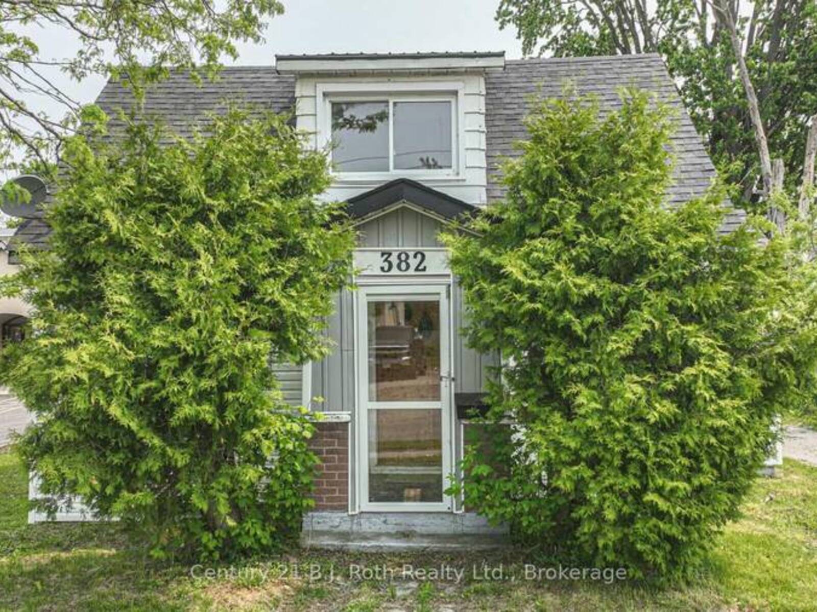 382 WEST STREET N, Orillia, Ontario L3V 5E6