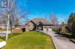 81 SILVER BIRCH CRESCENT | Tay Ontario | Slide Image One