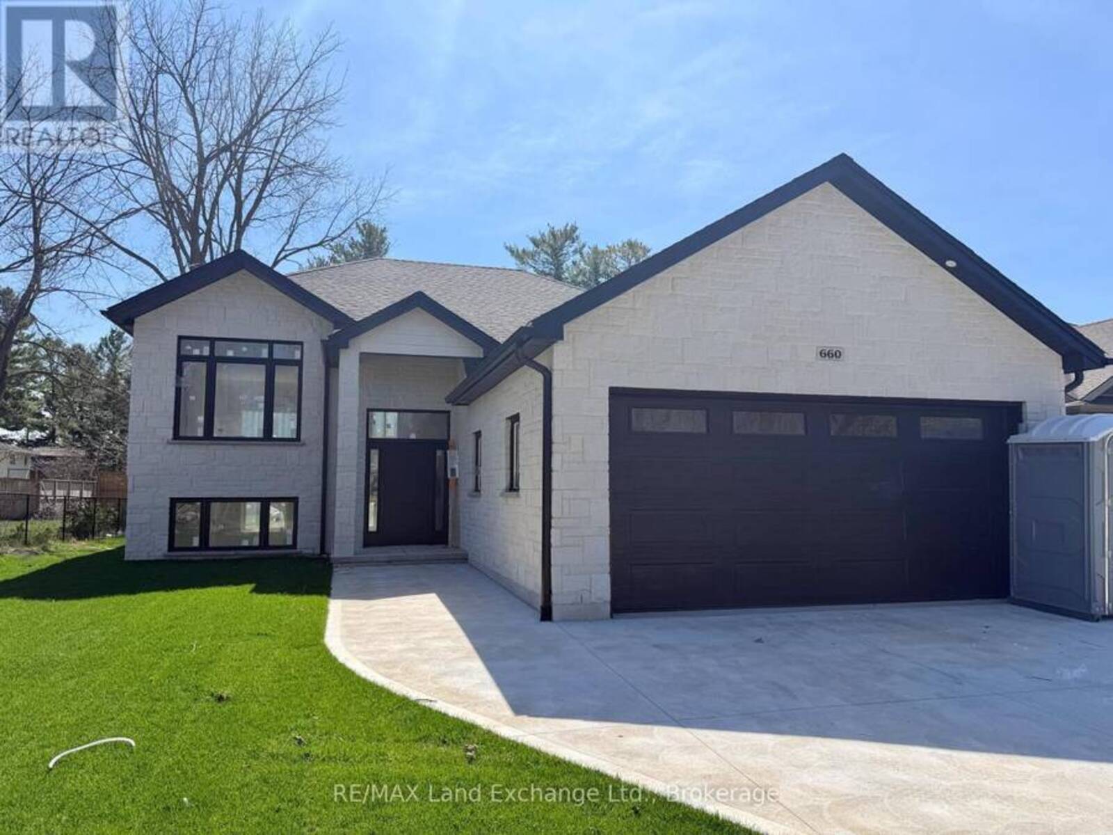 660 DEVONSHIRE ROAD, Port Elgin, Ontario N0H 2C3